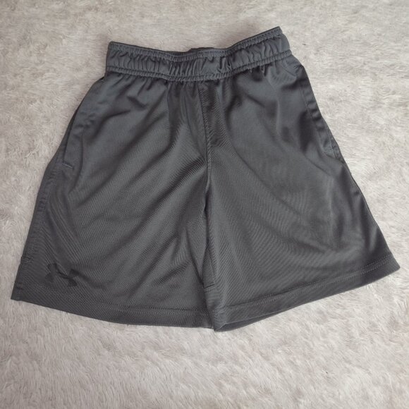 Boys Size 6 Under Armour Gray Pull-On Shorts, Elastic Waist - Picture 1 of 4